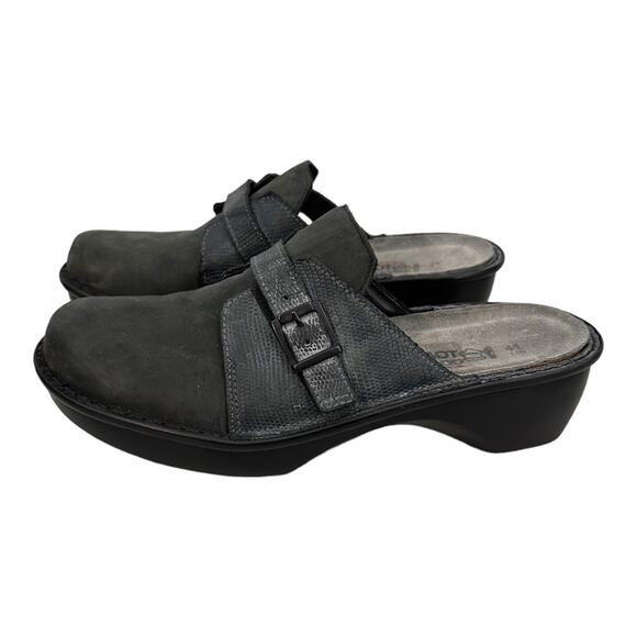 Naot Avignon Clogs Gray Suede Leather Womens 10 EU 11 Slip-on - Picture 1 of 13
